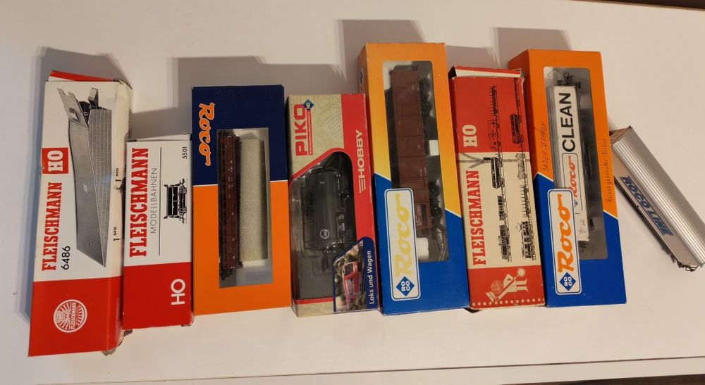 Vagoane diferite branduri trenulet Roco Piko Fleischmann DC