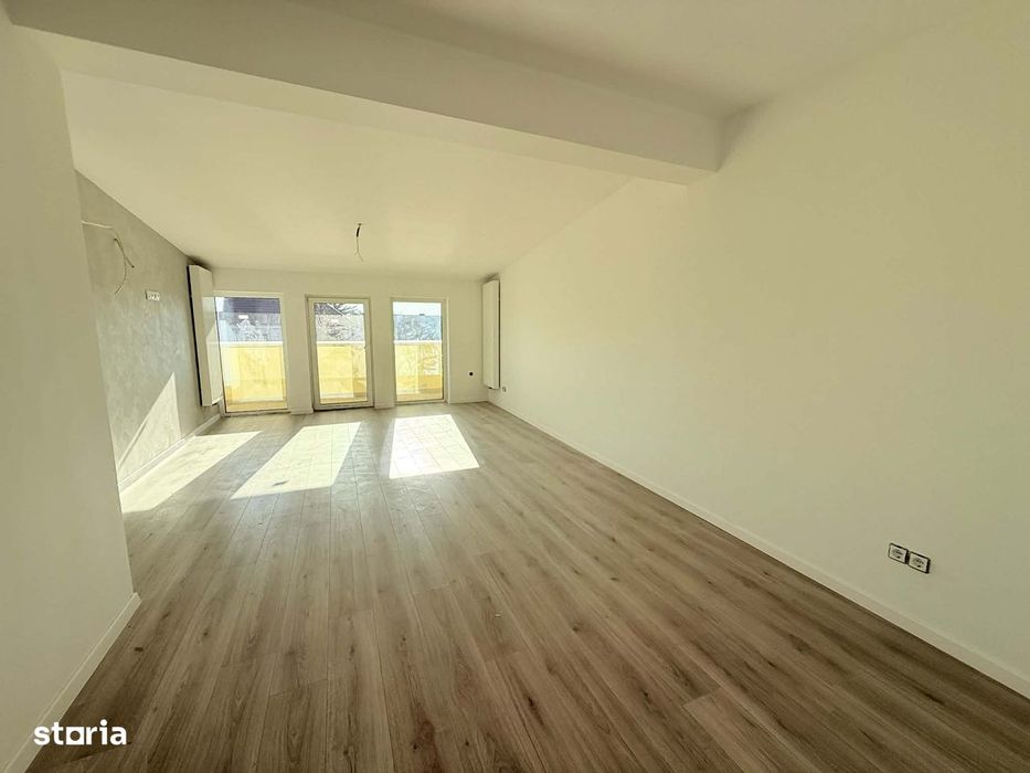 Inchiriez spatiu comercial, suprafata utila 61 mp zona Cocosul de Aur