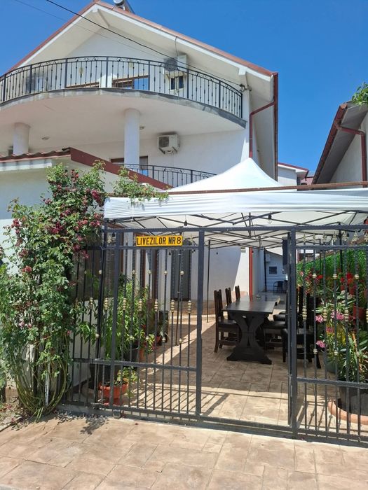 CAZARE BEACH PLEASE  festival Vila Ambiance
