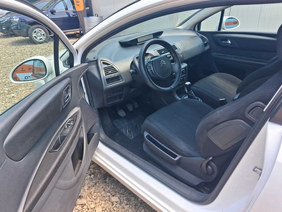 CITROËN C4 2005 — imagine 5