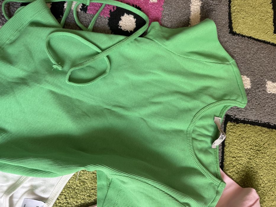 Дрехи за момиче bershka,zara