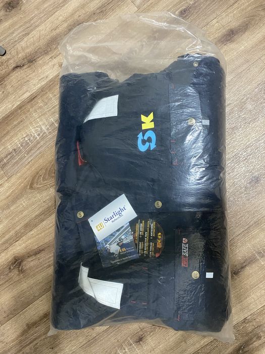 Продается спец одежда в хорошем состояний