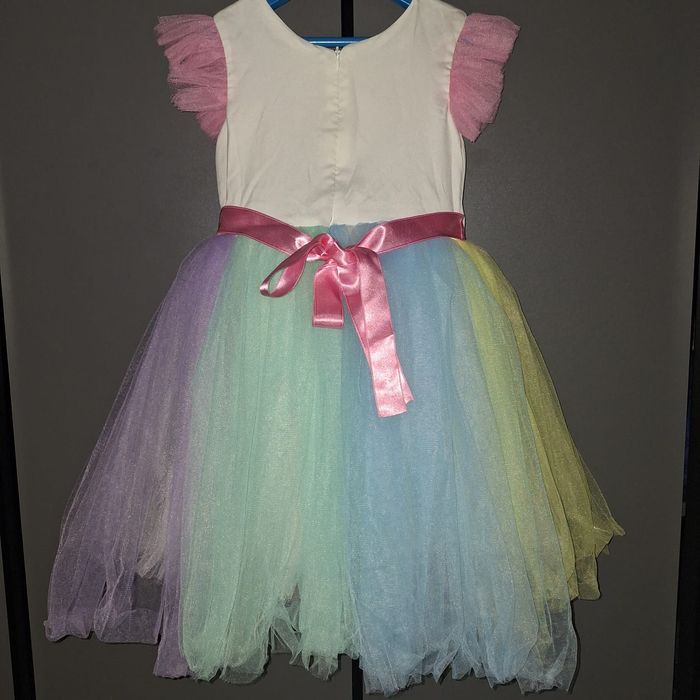 Продам детские платья