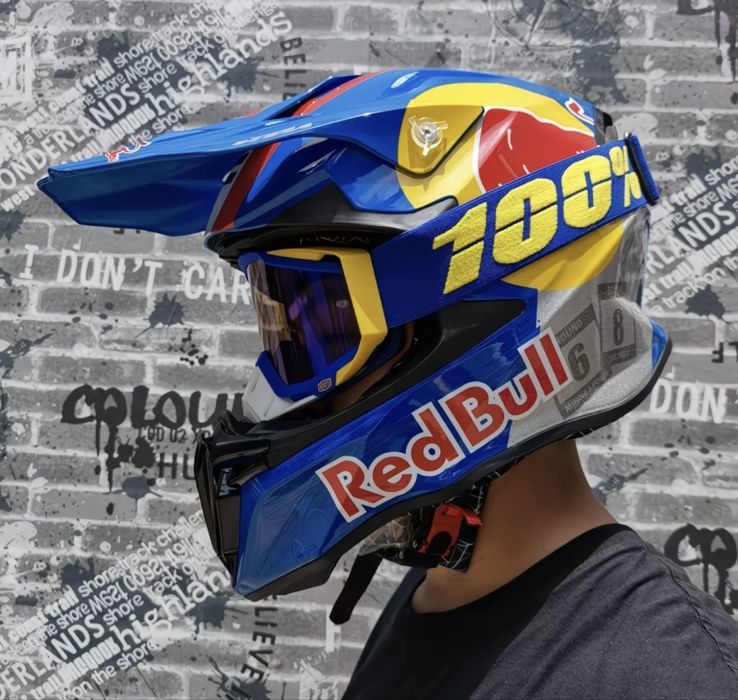 Эндуро шлемы с козырьками