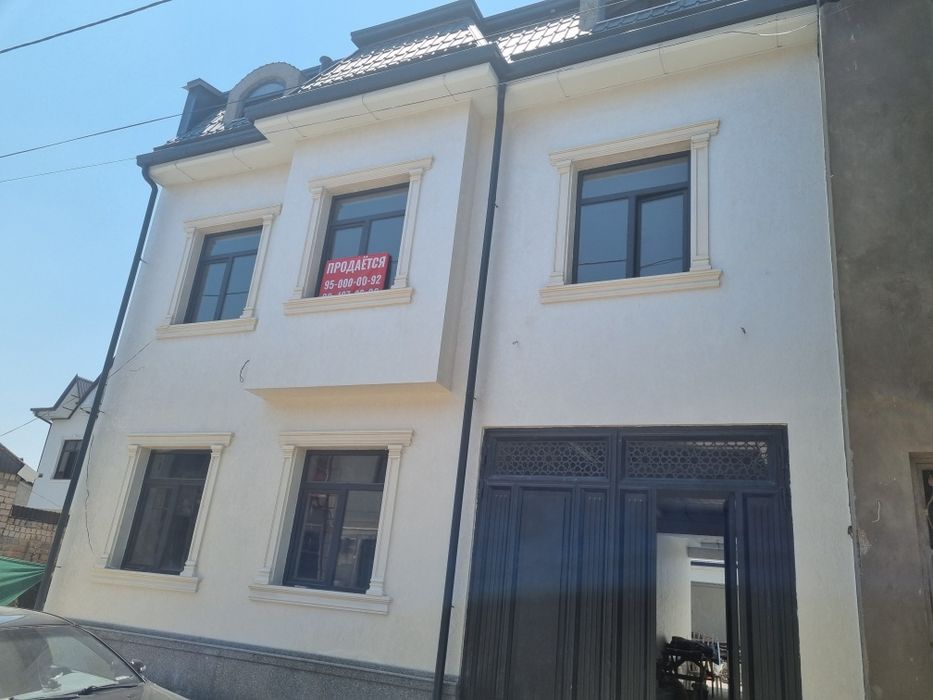 Uy sotiladi. Uy tagi toliq podval va mansadayam bor balandligi 4 metr