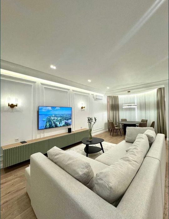 Сдам квартиру д Яккасарай жк Фелечита  новая новастройка 3 комнт