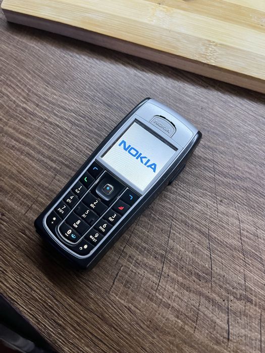 NOkIA 6230 i неразличим от НОВ!