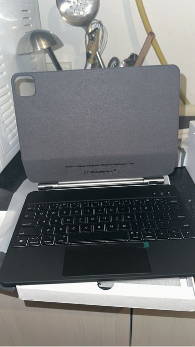 Чехол Apple magic Keyboard для Apple iPad pro 11 ( 2024) черный.