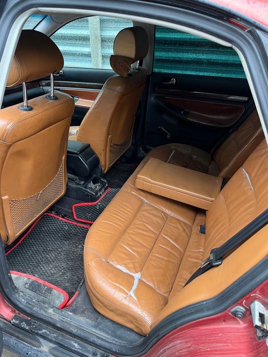 Продам ауди а4 1996 г 2.8