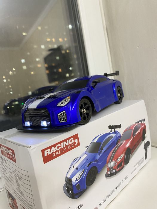 Дрифт машинка на радиоуправлении