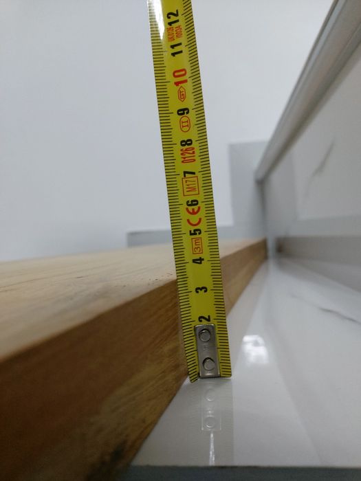 Trepte scara  masiv salcam+stejar dublu stratificat