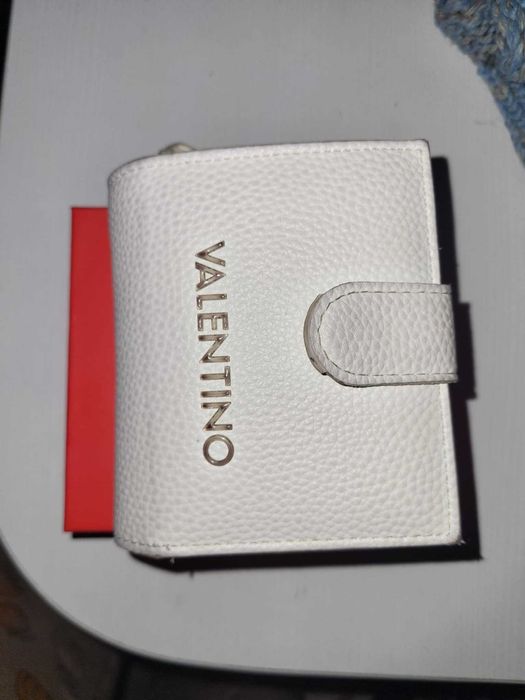 Valentino-оригинален дамски портфейл-10лв
