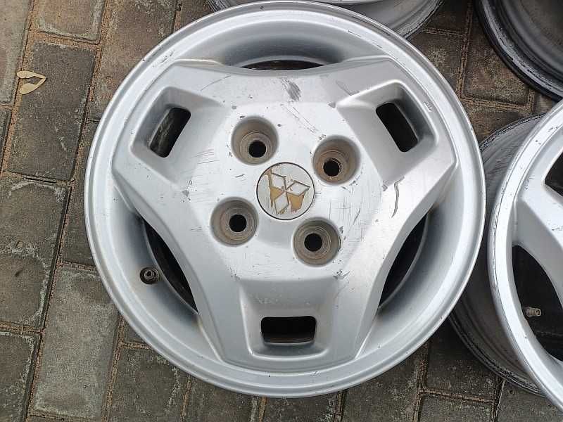 Продам оригинальные диски на Mitsubishi Galant