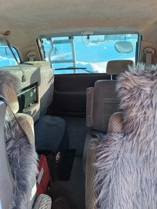 Продам семейный автомобиль