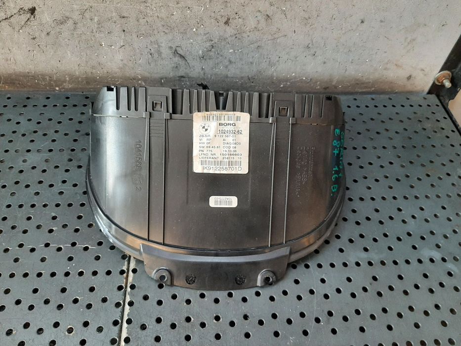 Ceasuri bord benzina bmw seria 1 e87 e81 102493262 1k912258701d