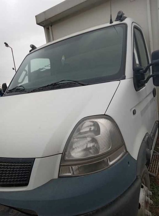 Se vinde Autoutilitară N2 Renault VI MASCOTT