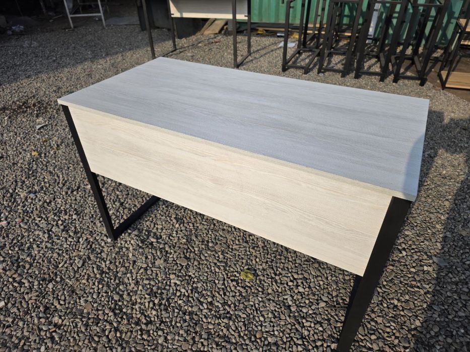 AKSIYA. Chegirma narxlarda loft stol sotiladi.