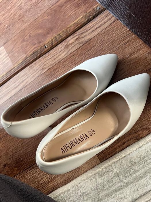 Обувь  нарядные белые туфли