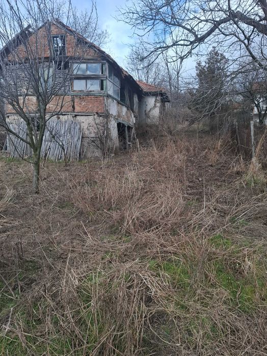 Продава УПИ в с. Дивотино