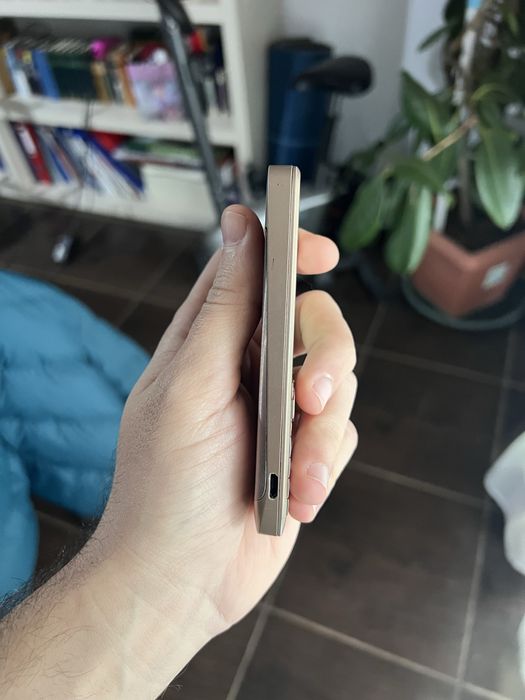 Nokia E52 Gold, 2 GB