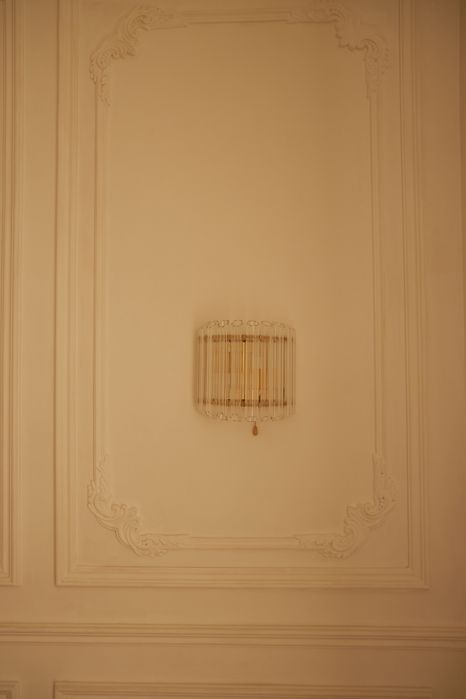 Продается люстра и бра