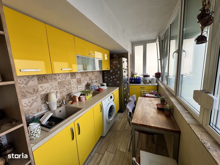 Apartament 3 camere, decomandat 80 mp, zona Garii - Rovine Residence