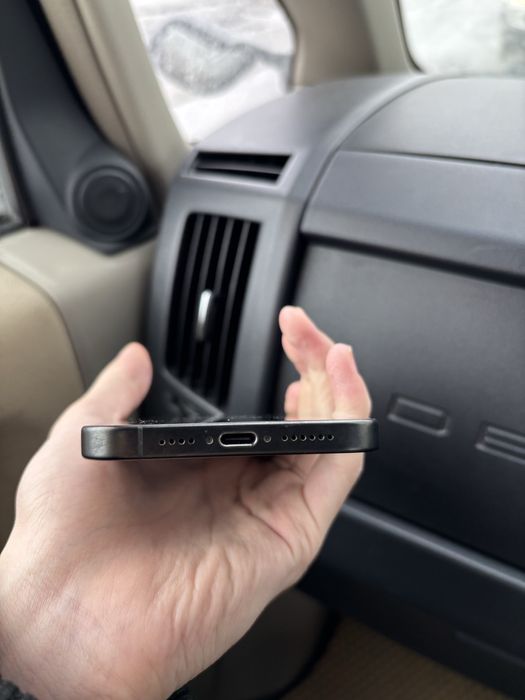 Продам айфон 15 про макс