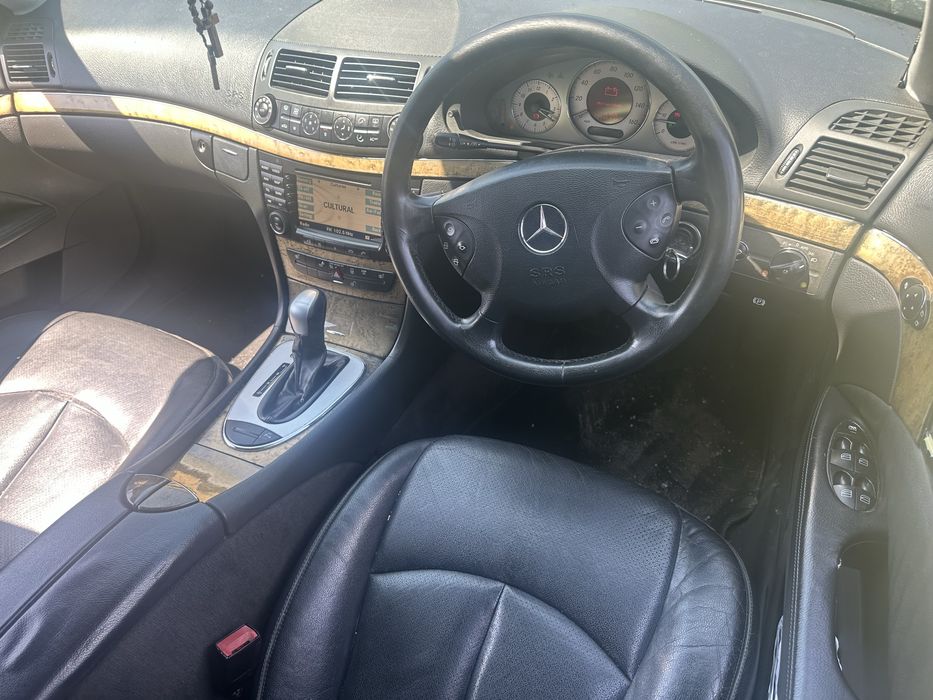 Bară faruri capotă navigație mare W 211