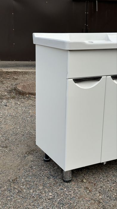 Раковина с тумбой + сифон