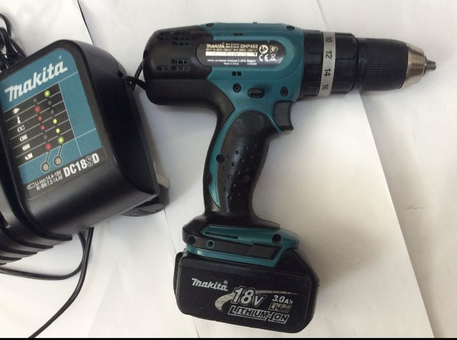 Makita DHP453 masina de gaurit si insurubat cu 16 trepte