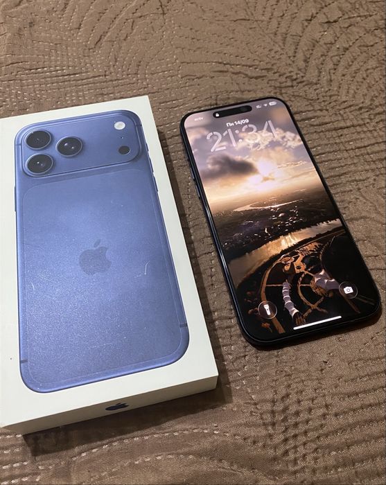 Iphone 17 pro max, 256 Gb, blue titanium.