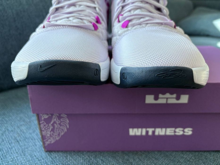 Nike Lebron Witness 8
