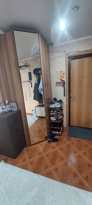 Шкаф угловой в прихожую