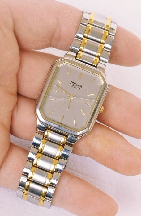 Ceas bărbătesc Pulsar by Seiko cu quartz, carcasă și curea din oțel