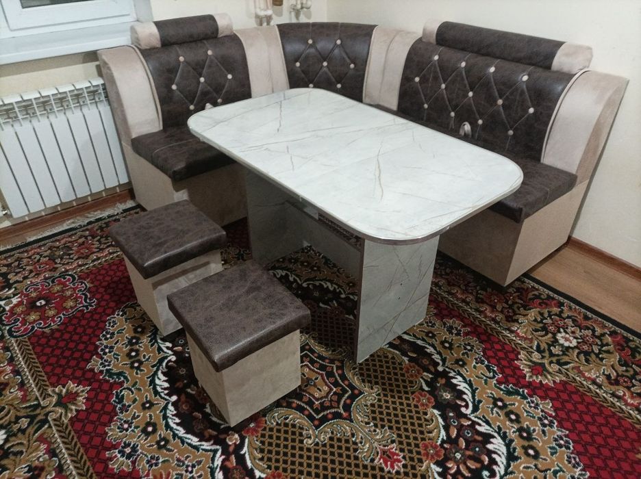 Кухнни угалок стол бн оптми