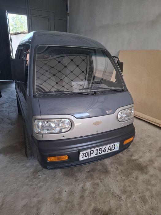 Damas srochni sotiladi