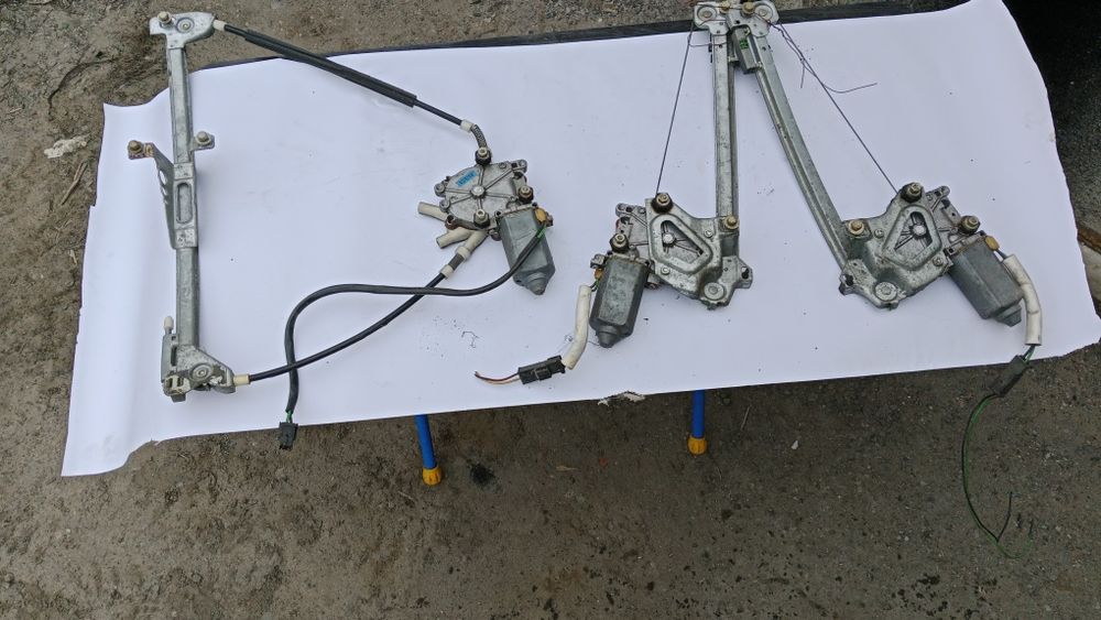 Запчасти на Ауди 80 б4