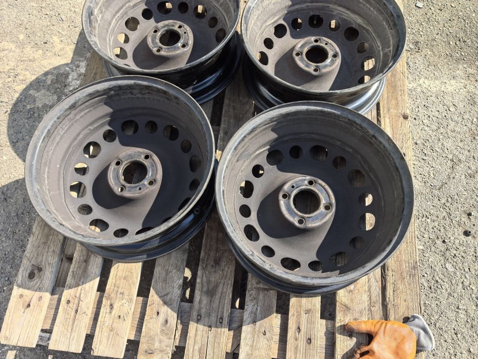 16 цола 4 х 108 мм Ситроен / Пежо - 6 инча / ЕТ 23