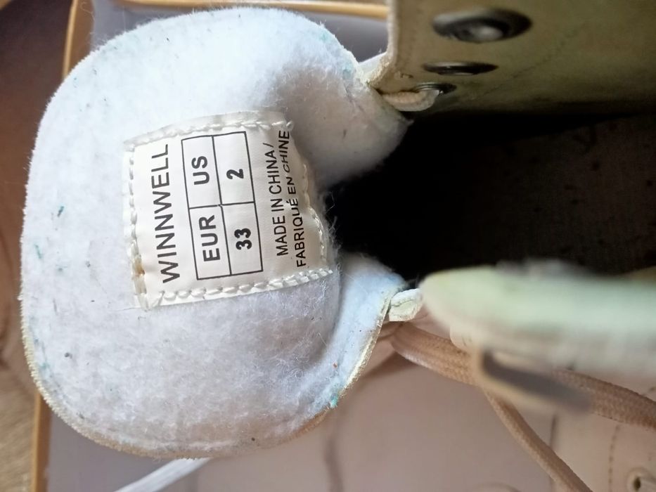 Продам  коньки winnwell