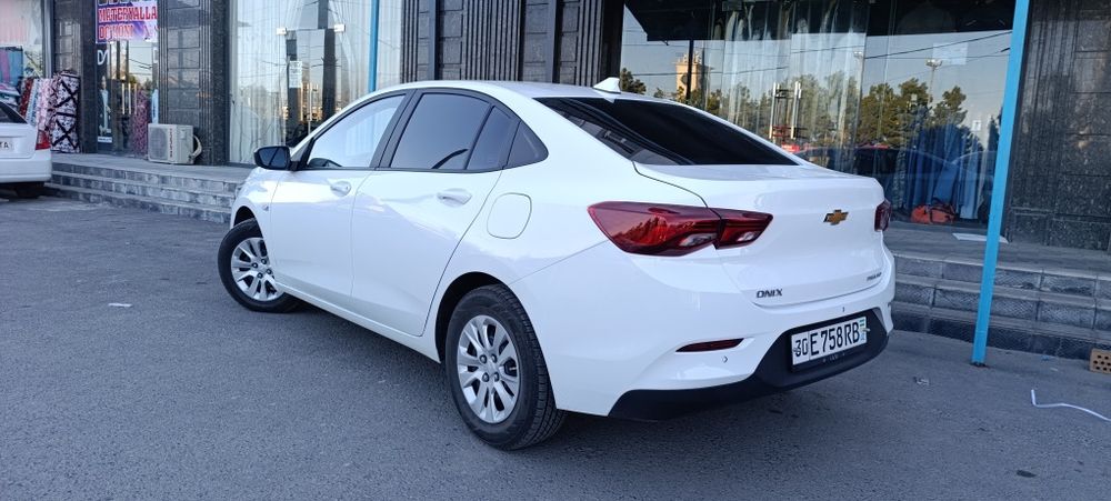 Продается автомобиль оних