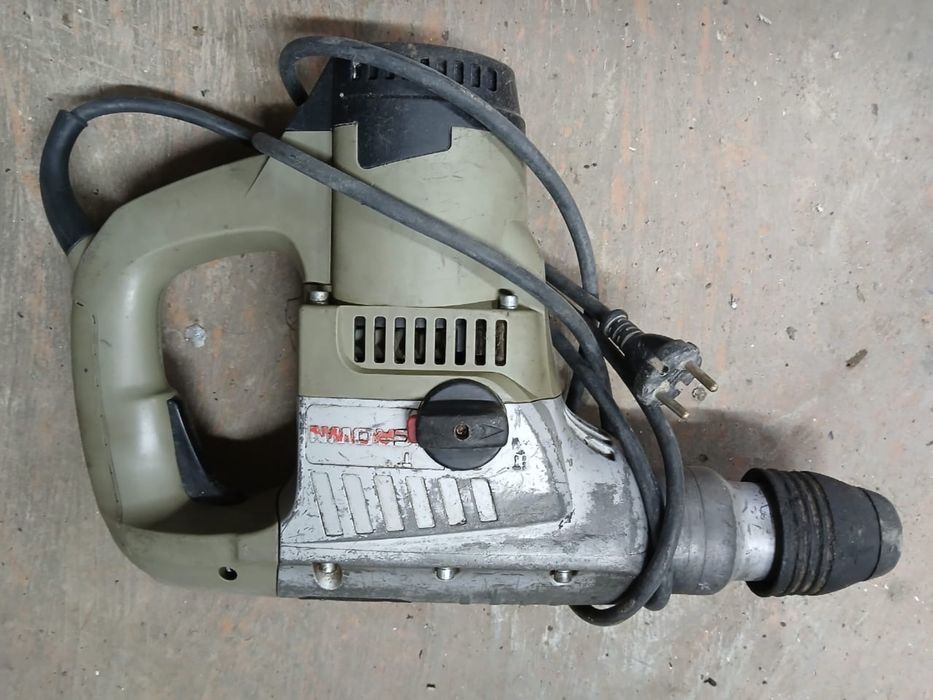 Перфоратор CROWN MAX продам отбойник