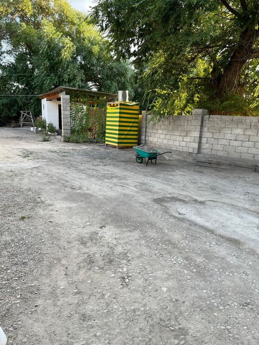 Продам дом в среднем состоянии