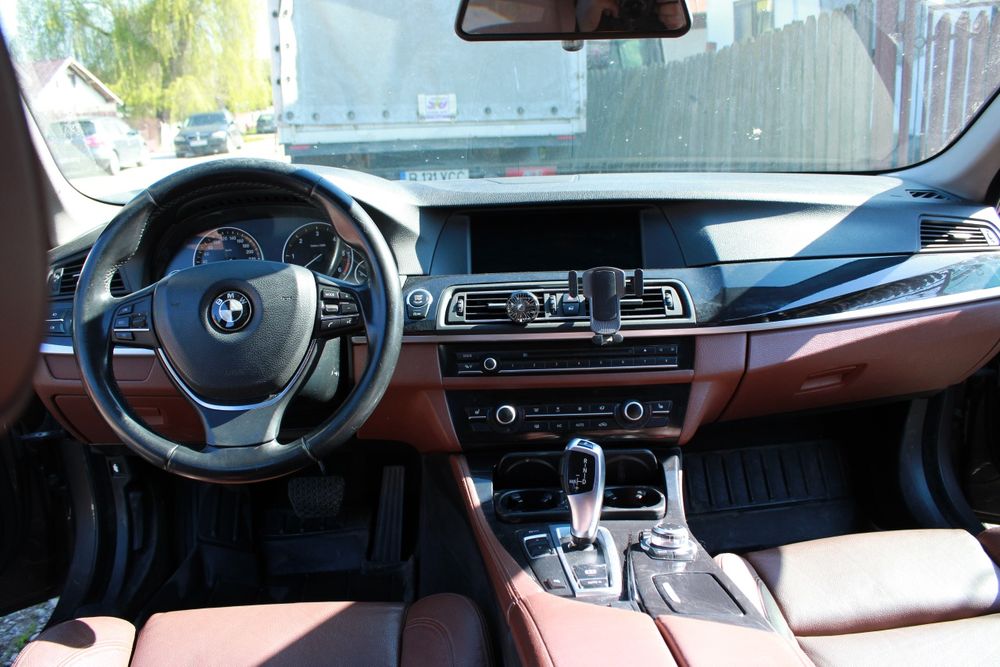 Vând BMW seria 5 f11