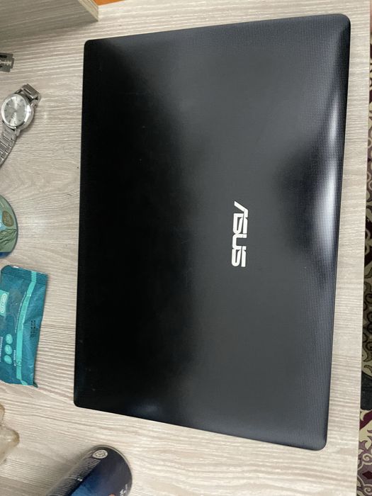 Ноутбук asus x501u