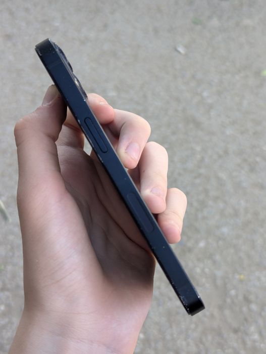 Продам айфон 13 или обмен