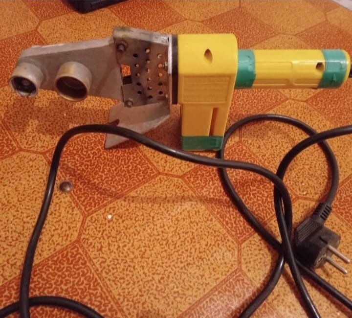 Продам Паяльник пластиковых труб