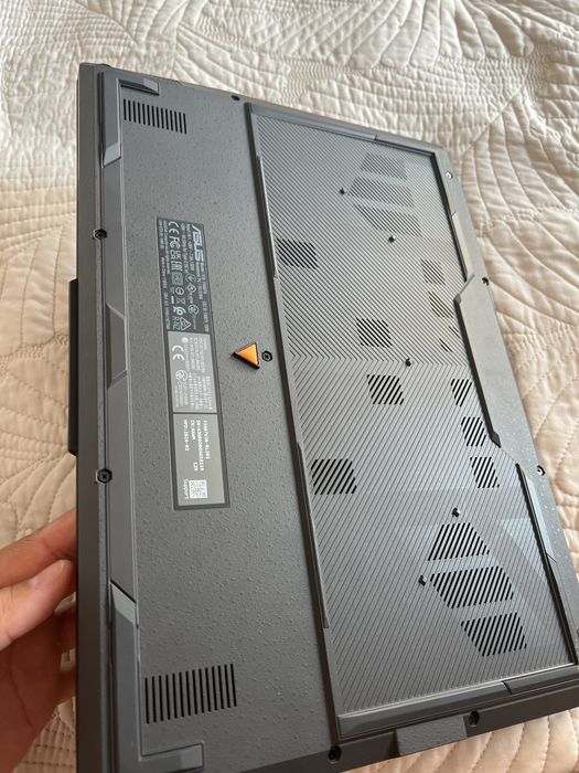 Новый ноутбук ASUS