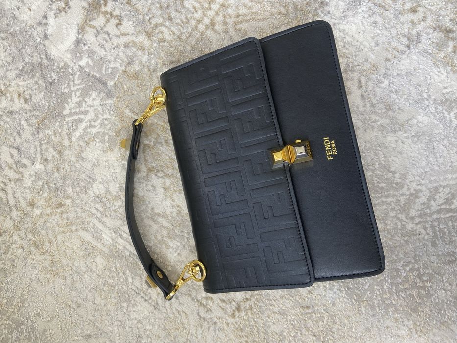 Fendi сумка новый