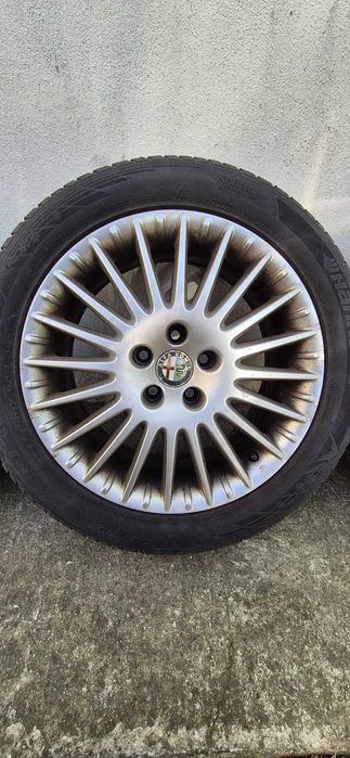 Roti/Jante aliaj 5x110 R17 Alfa Romeo cu anvelope de iarna Hankook