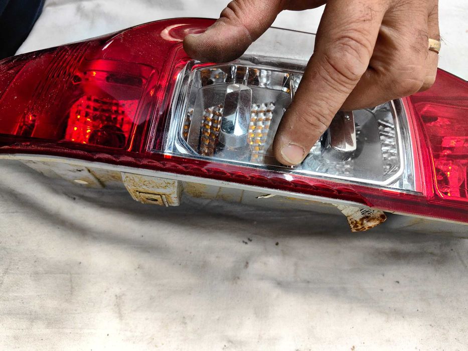 Оригинални стопове SAIC Maxus T60